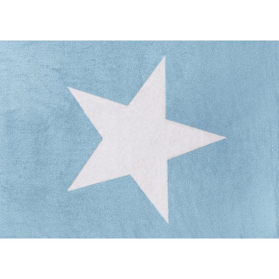 błękitny dywan z białą gwiazdą
